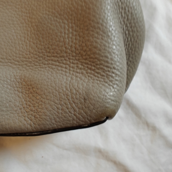 Excluded from Promotion- Michael Kors Large Raven Tote - Picture 9 of 15